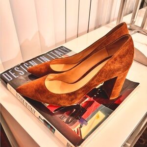 Gianvito Rossi Suede Pointed-Toe Pumps in Cognac
